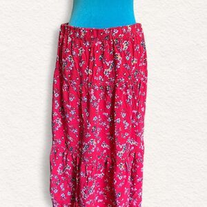beach lunch lounge Red floral tiered maxi skirt elastic waist size M cottagecore
